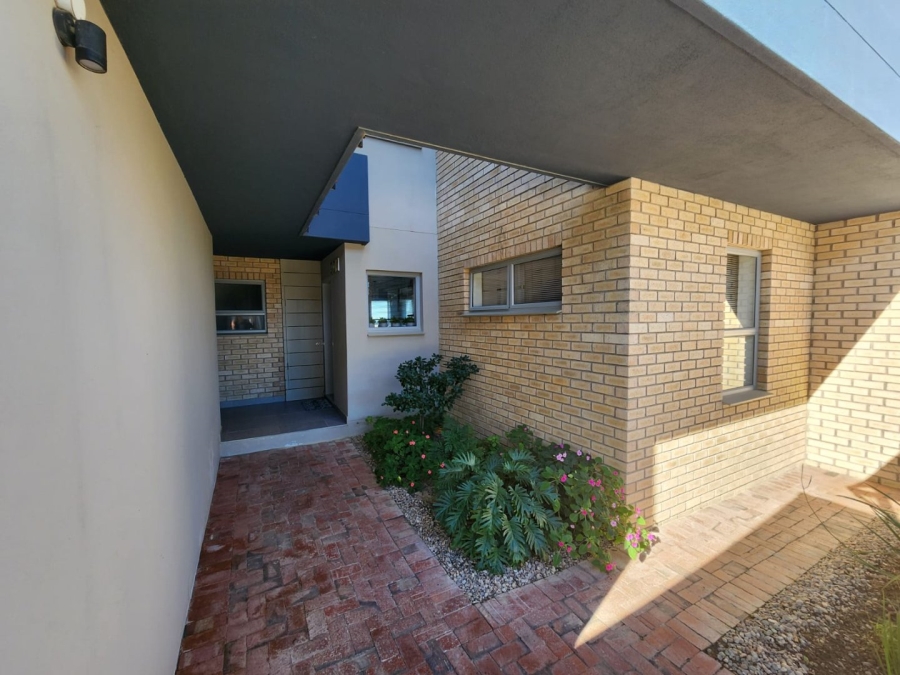 2 Bedroom Property for Sale in Mooikloof Country Estate Western Cape